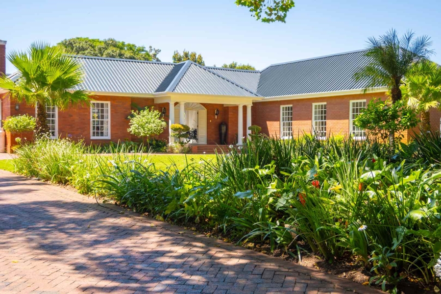 5 Bedroom Property for Sale in Walmer Eastern Cape